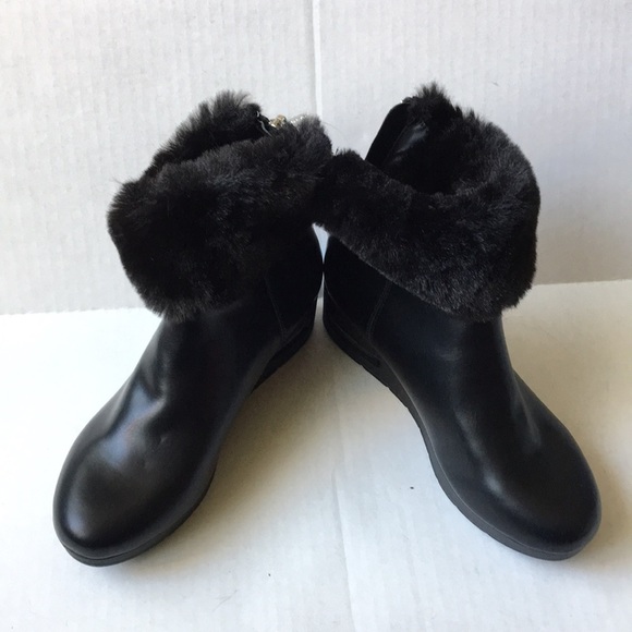 DKNY Abri Booties - Picture 13 of 16